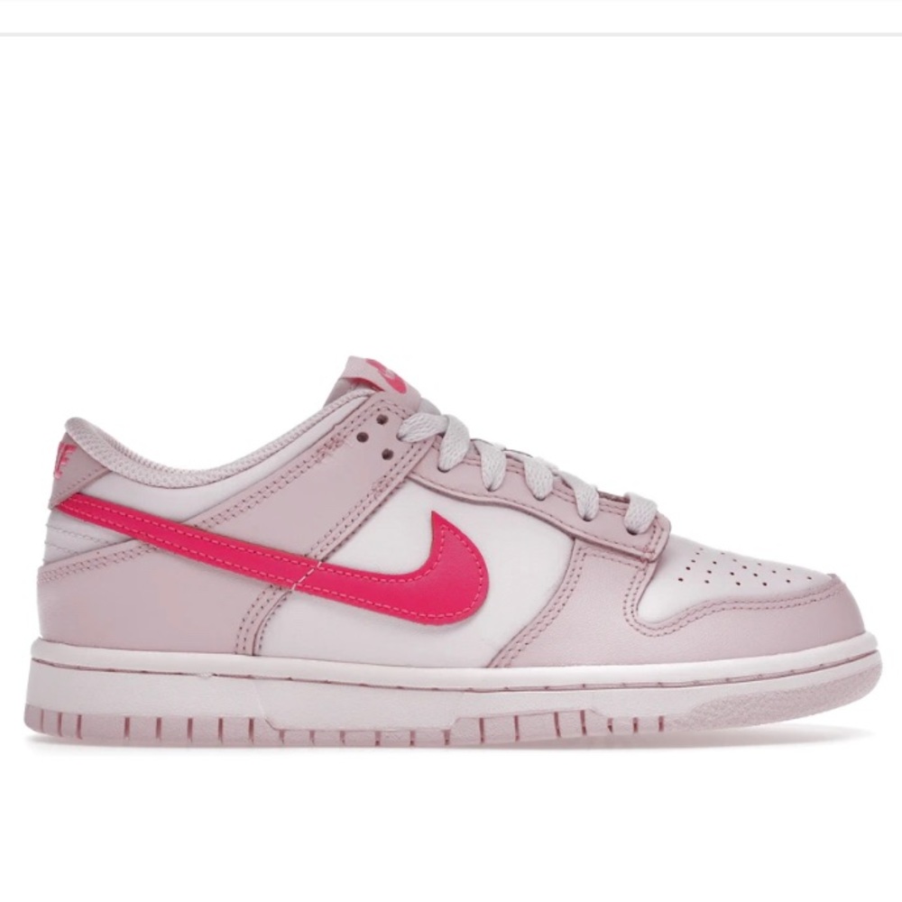Nike dunk low pink